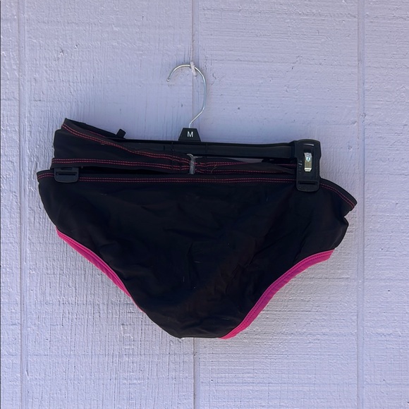 Y2K Xhilaration Black and Pink Bikini with Boyshort Bottoms & Strapeless Top - Picture 5 of 5